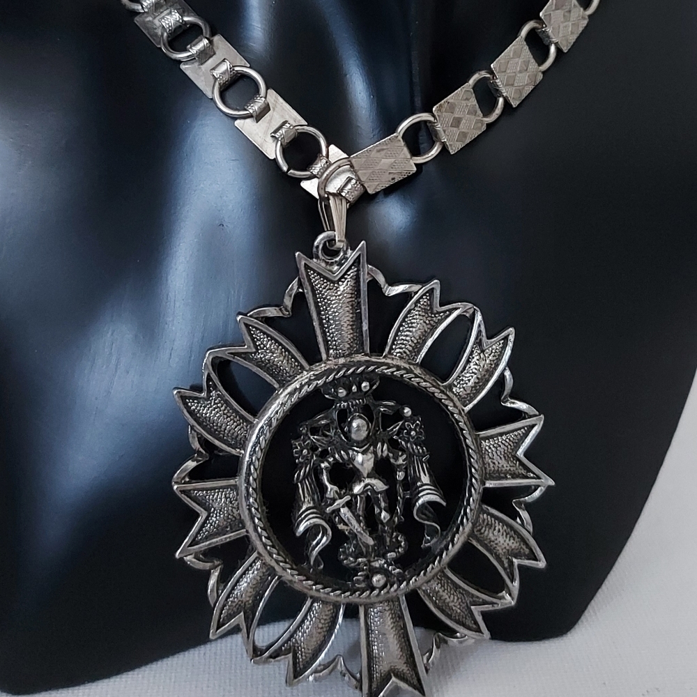 Rare vintage Coro Medieval Knight Coat of Arms necklace